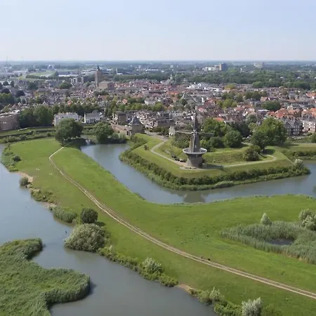 Villa Gorinchem, Spacious House, Terrace At The Water