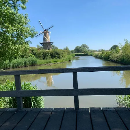 Gorinchem, Spacious House, Terrace At The Water Villa *
